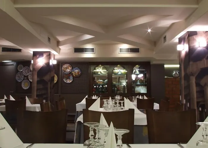 ホテル Restaurante Angeles Alagón