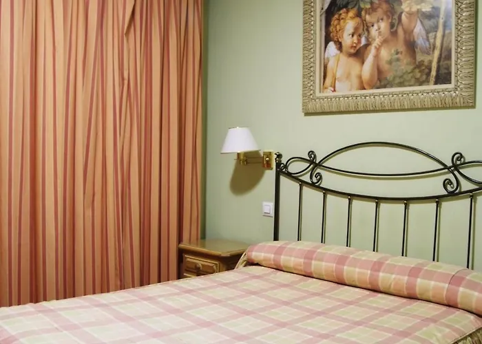 ホテル Restaurante Angeles Alagón