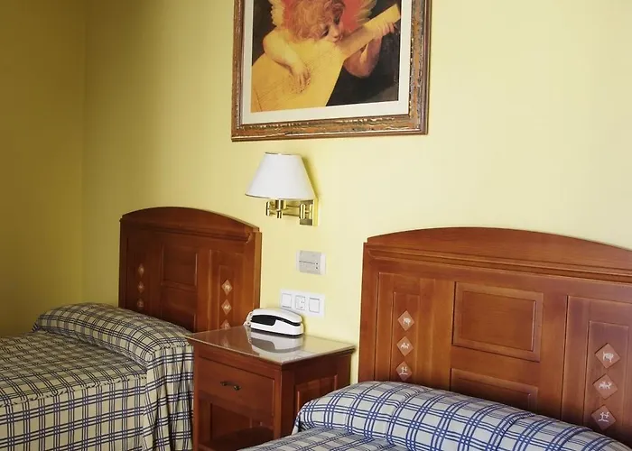 ホテル Restaurante Angeles Alagón